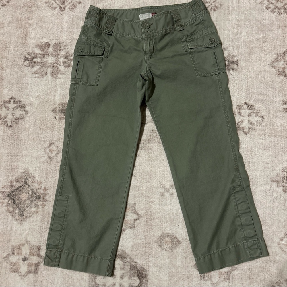 Old Navy Ultra Low Waist Vintage 2004 Sage Green Cargo Pants Size S